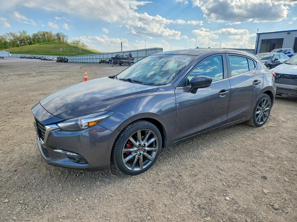 52893366 :رقم المزاد ، 3MZBN1M36JM269409 vin ، 2018 Mazda 3 مزاد بيع