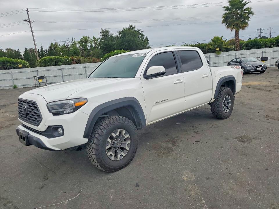 Auction sale of the 2023 Toyota Tacoma, vin: 3TMCZ5AN8PM643892, lot number: 52697676