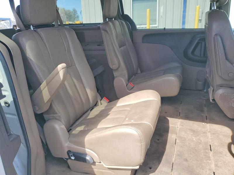 2015 Chrysler Town & Country მანქანა იყიდება აუქციონზე, vin: 2C4RC1BG9FR522624, აუქციონის ნომერი: 54882296