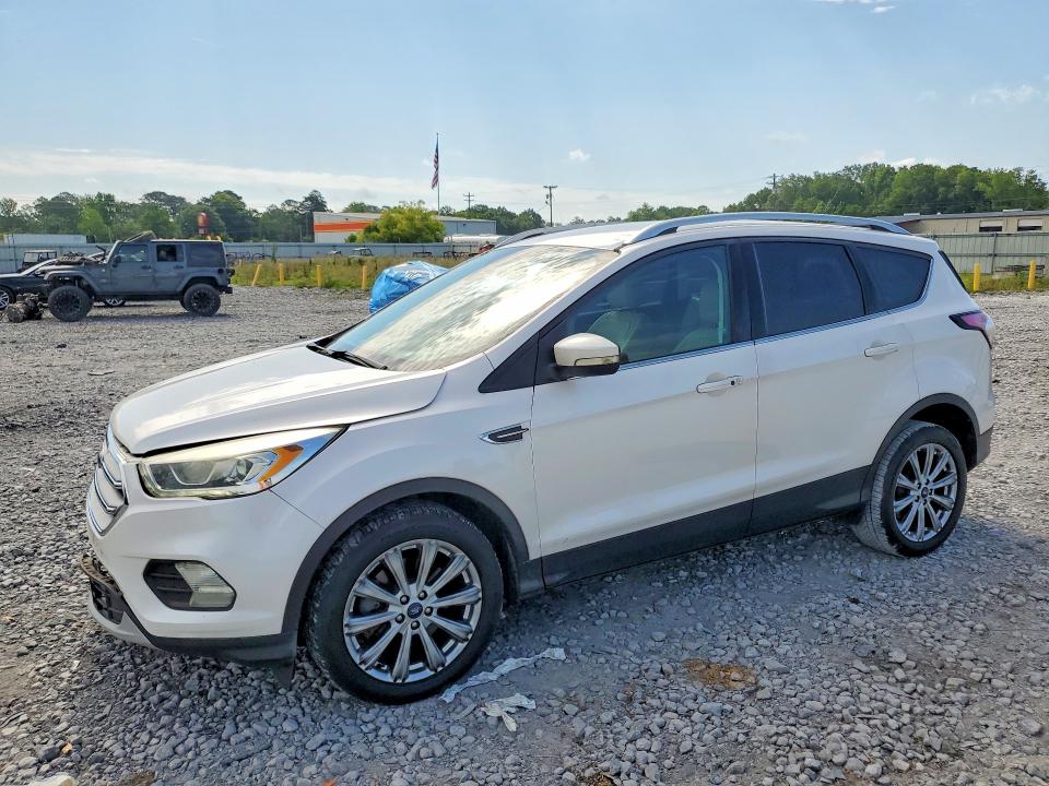 Продажа на аукционе авто 2017 Ford Escape, vin: 1FMCU0J90HUE43117, номер лота: 53905916