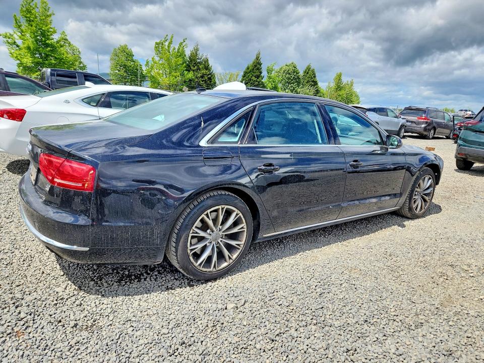 52486786 :رقم المزاد ، WAURVAFDXBN015729 vin ، 2011 Audi A8 مزاد بيع