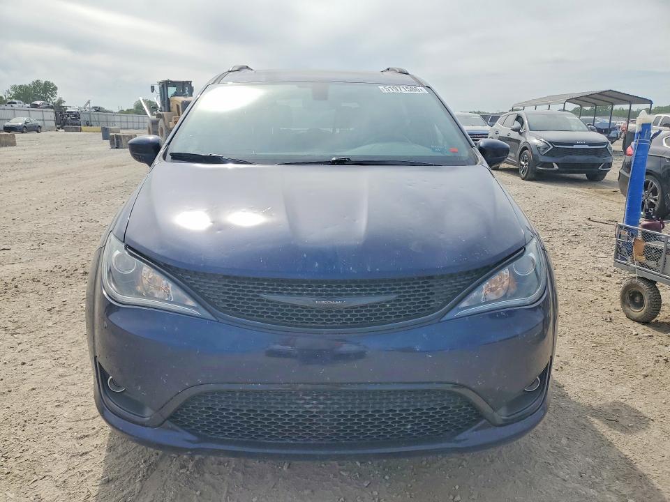 Продажа на аукционе авто 2018 Chrysler Pacifica, vin: 2C4RC1EGXJR321822, номер лота: 51971586