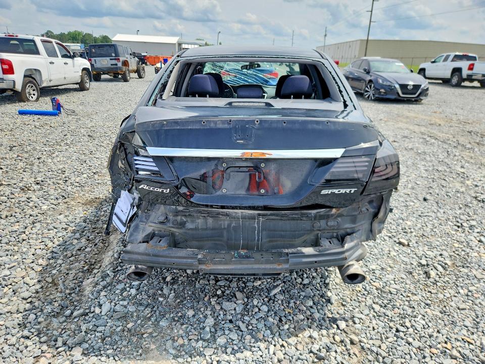 52120096 :رقم المزاد ، 1HGCR2E54FA019304 vin ، 2015 Honda Accord مزاد بيع