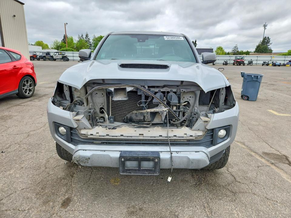 Продажа на аукционе авто 2018 Toyota Tacoma, vin: 3TMCZ5AN6JM157377, номер лота: 52388506