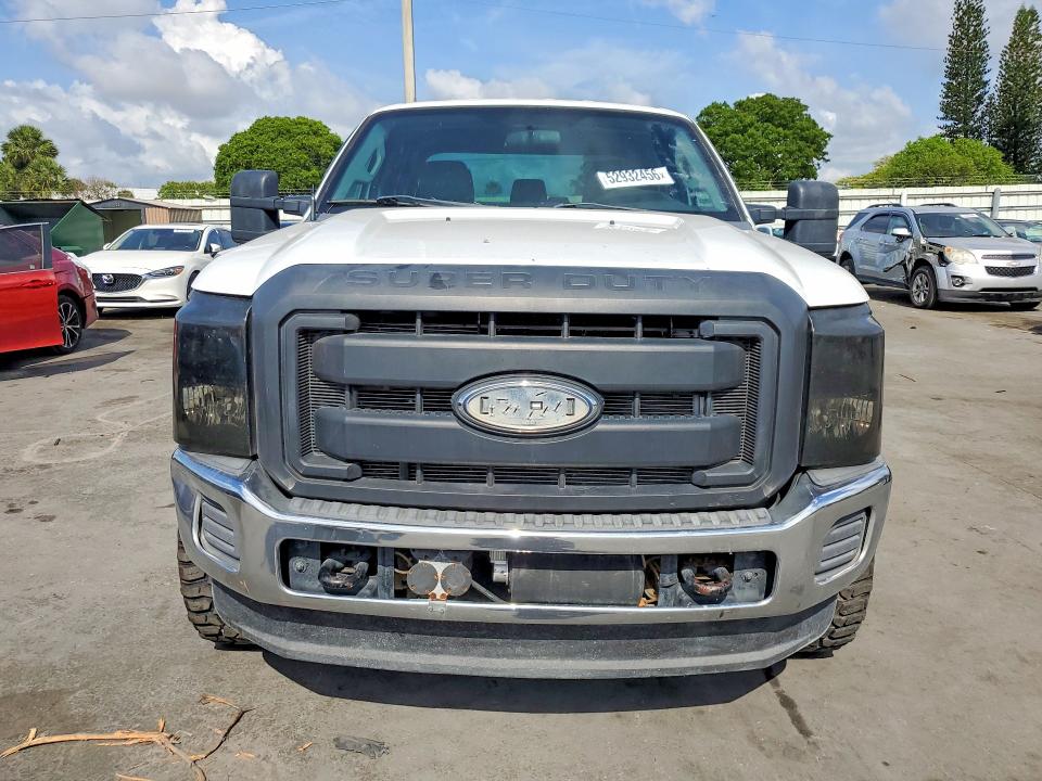 52932456 :رقم المزاد ، 1FT8W3BT6DEA38271 vin ، 2013 Ford F350 مزاد بيع