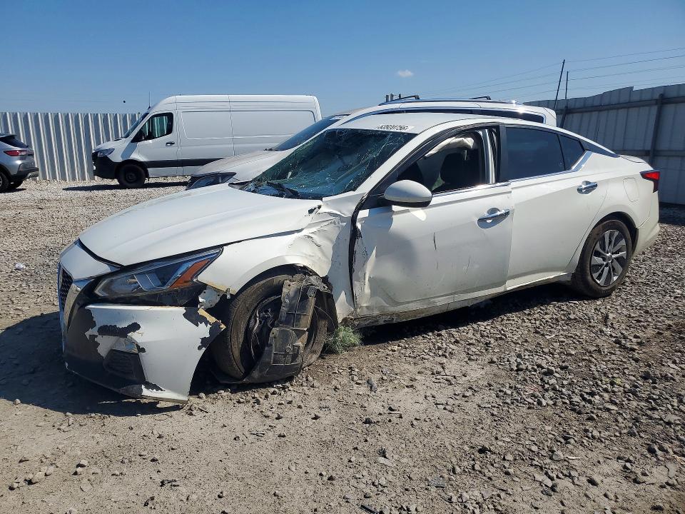 2019 Nissan Altima მანქანა იყიდება აუქციონზე, vin: 1N4BL4BV6KC239754, აუქციონის ნომერი: 53920756