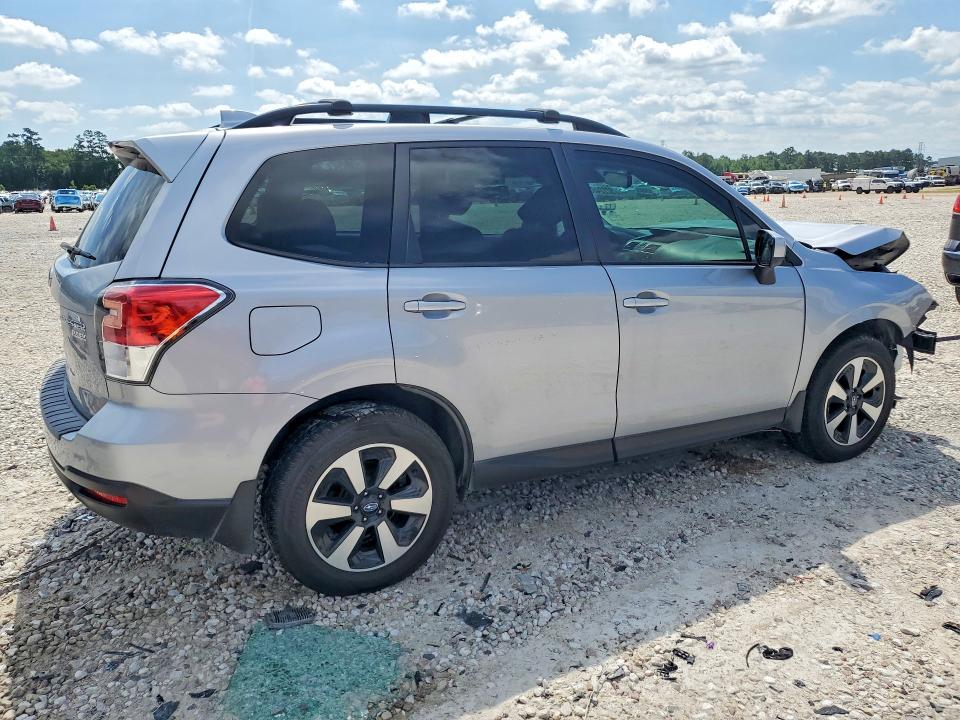 Продаж на аукціоні авто 2017 Subaru Forester, vin: JF2SJADC8HH537326, номер лоту: 52224656