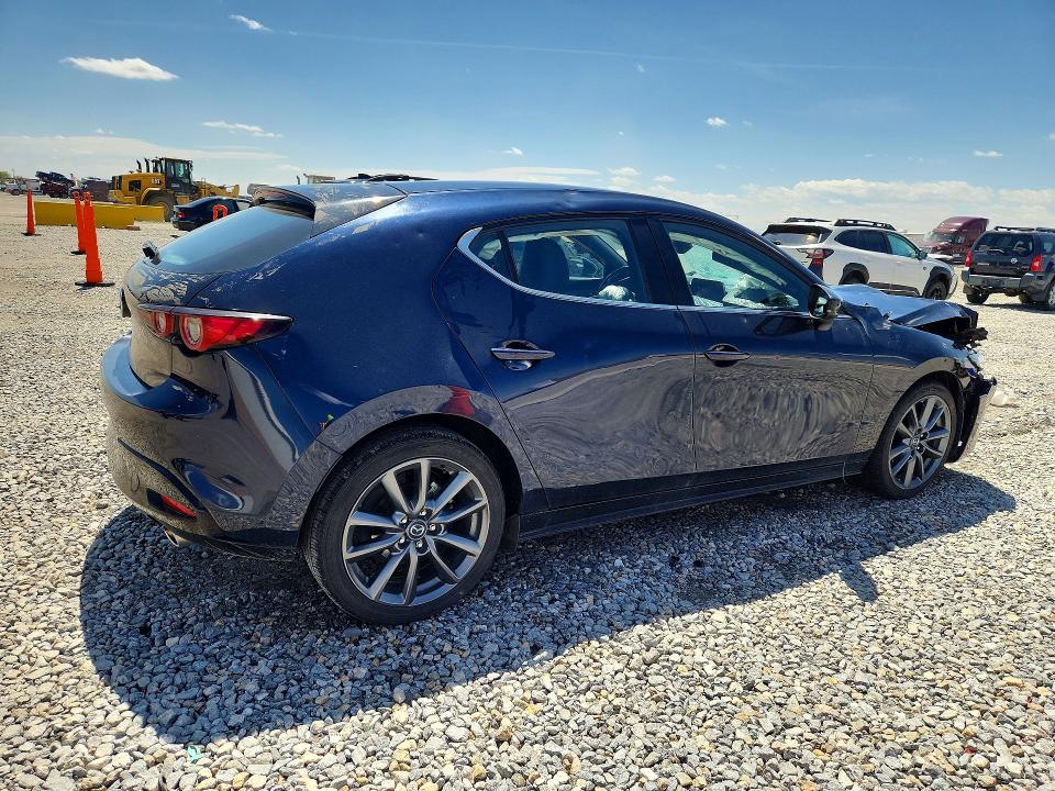 52449106 :رقم المزاد ، JM1BPAKL1N1512286 vin ، 2022 Mazda 3 مزاد بيع