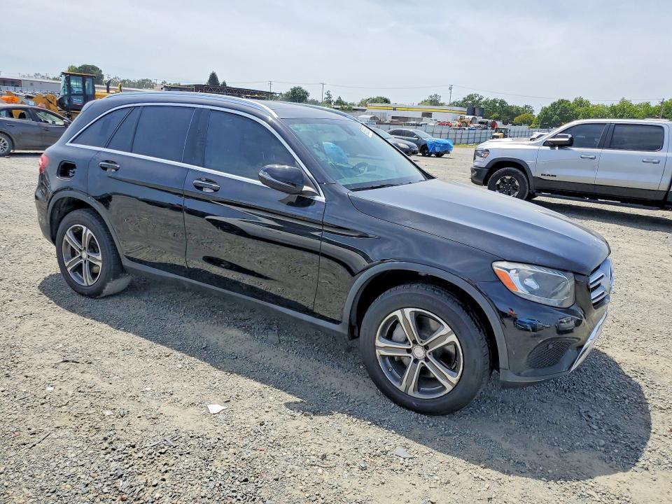 52066306 :رقم المزاد ، WDC0G4JB9GF114390 vin ، 2016 Mercedes-benz Glc مزاد بيع