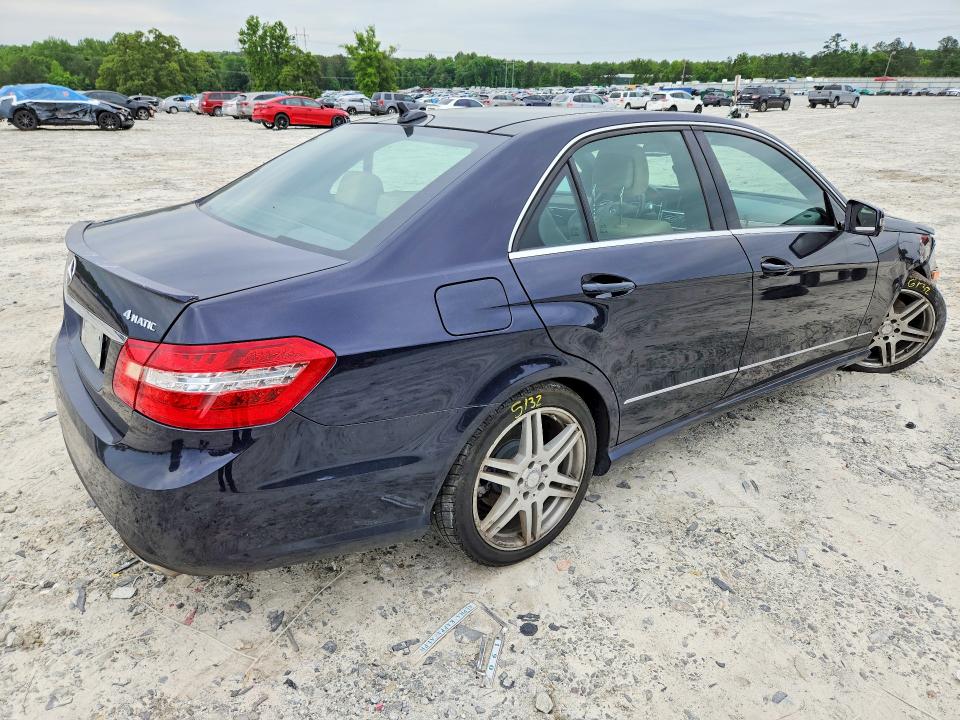 51722456 :رقم المزاد ، WDDHF8HB4BA271216 vin ، 2011 Mercedes-benz E مزاد بيع