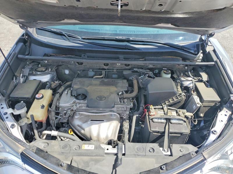 2018 Toyota Rav4 მანქანა იყიდება აუქციონზე, vin: JTMZFREV7JD127319, აუქციონის ნომერი: 49751796