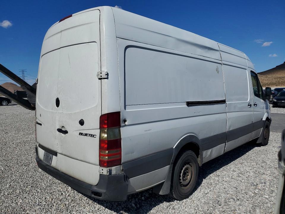Продажа на аукционе авто 2013 Mercedes Benz Sprinter, vin: WD3PE8CC8D5776822, номер лота: 52453536