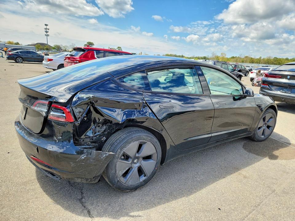 Продажа на аукционе авто 2023 Tesla Model 3, vin: 5YJ3E1EA3PF481122, номер лота: 52835626