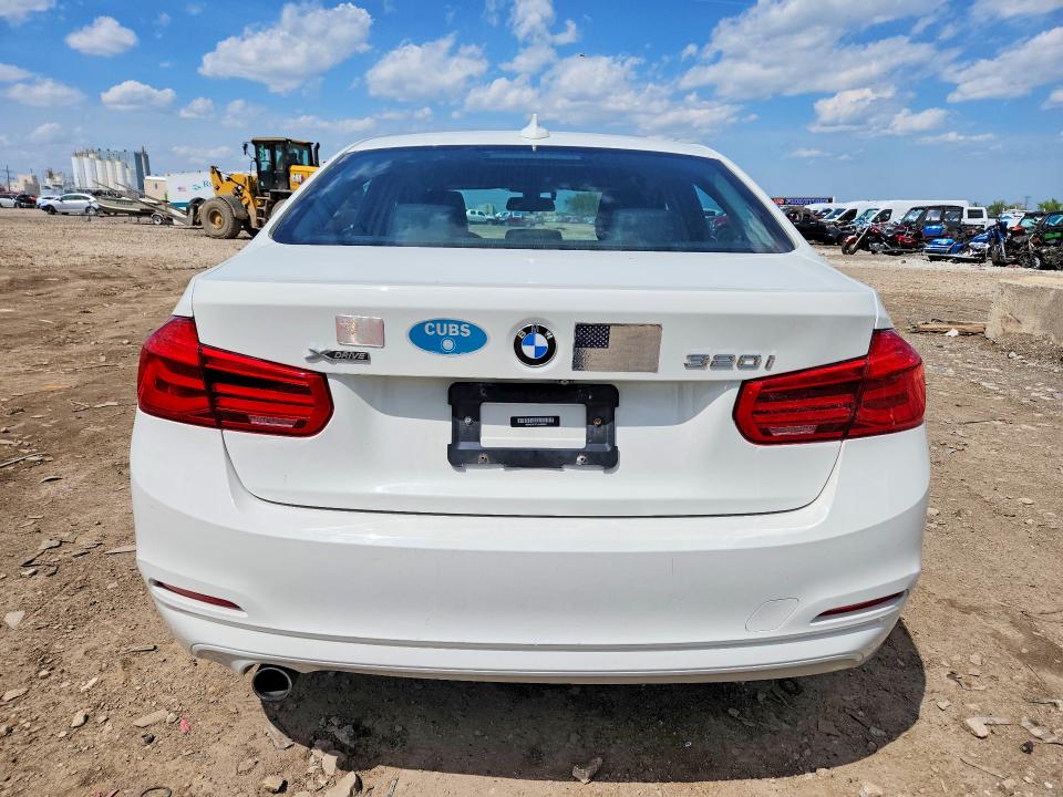 2018 Bmw 320 მანქანა იყიდება აუქციონზე, vin: WBA8A3C57JA486923, აუქციონის ნომერი: 52230426