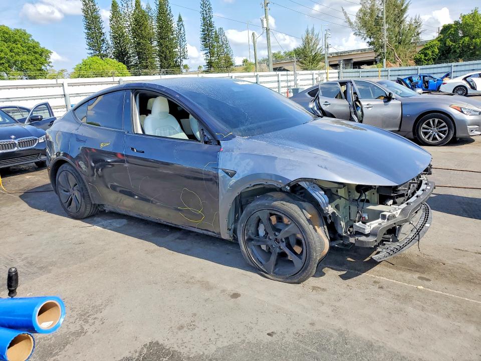 Продаж на аукціоні авто 2026 Tesla Model Y, vin: 7SAYGDEE1TA388288, номер лоту: 52581536