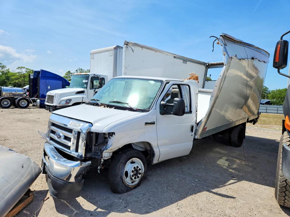 50188326 :رقم المزاد ، 1FDXE4FN3PDD21622 vin ، 2023 Ford Econoline مزاد بيع