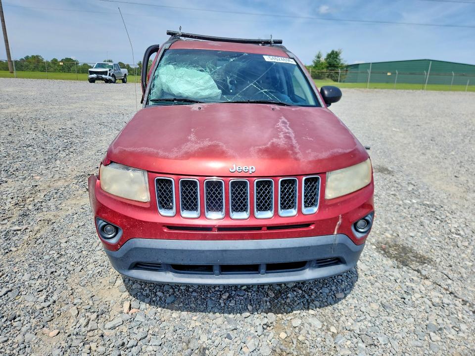 54624696 :رقم المزاد ، 1J4NT1FB7BD213822 vin ، 2011 Jeep Compass مزاد بيع