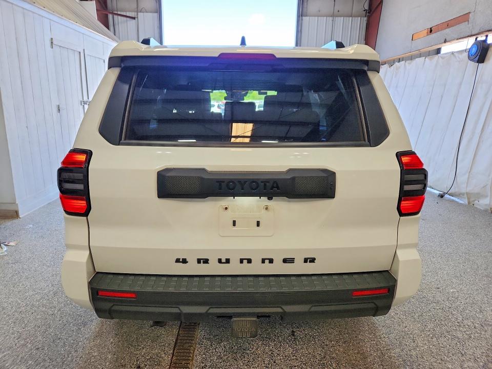 Продаж на аукціоні авто 2025 Toyota 4runner, vin: JTEVA5BR9S5010698, номер лоту: 54949176