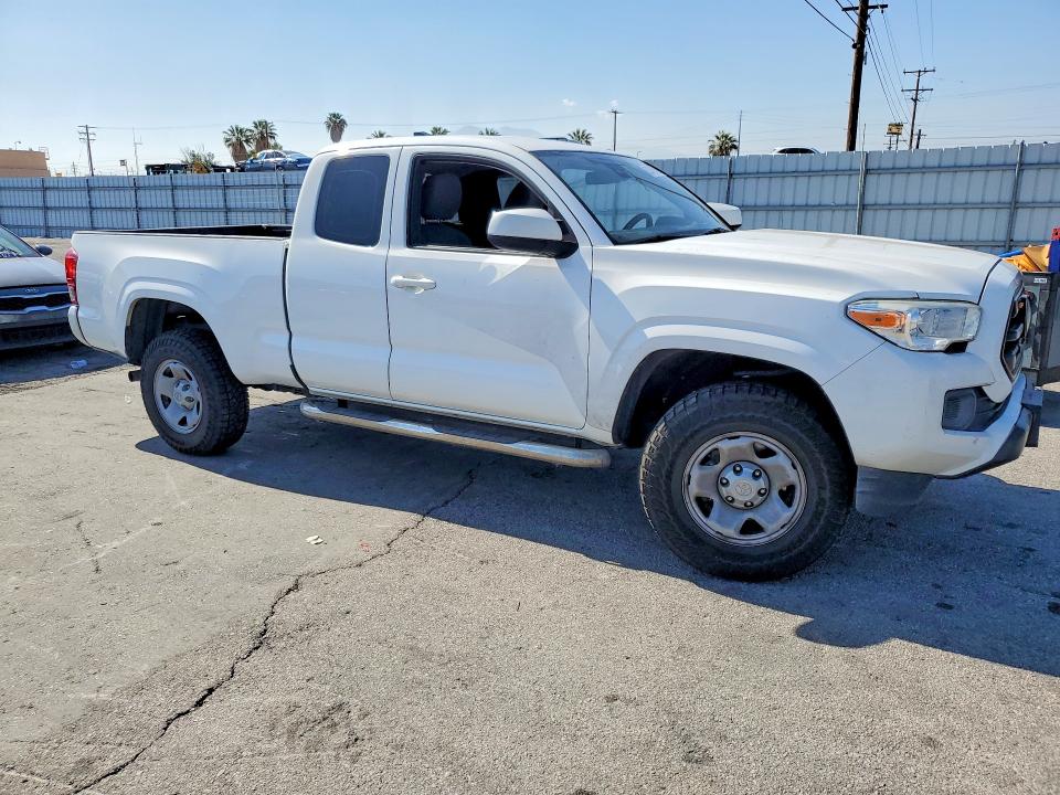 Продажа на аукционе авто 2018 Toyota Tacoma, vin: 5TFRX5GN3JX112074, номер лота: 52740076