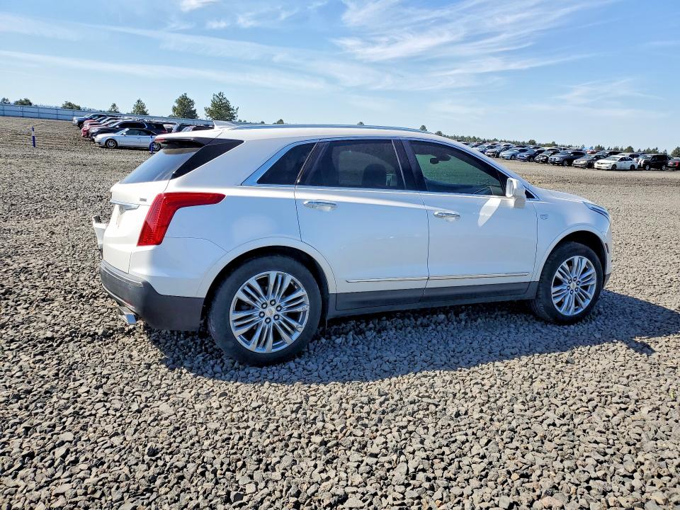 52536076 :رقم المزاد ، 1GYKNERS7HZ146294 vin ، 2017 Cadillac Xt5 مزاد بيع