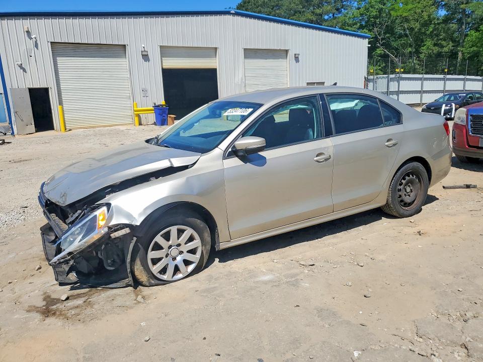 53347106 :رقم المزاد ، 3VWD17AJ1EM270676 vin ، 2014 Volkswagen Jetta مزاد بيع