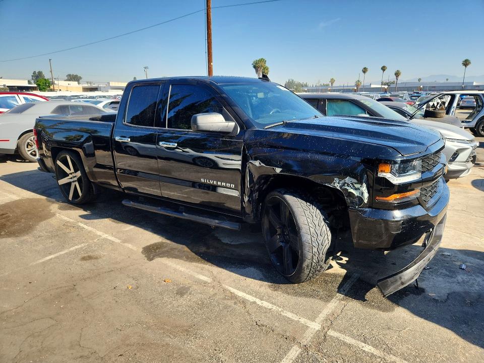 Продажа на аукционе авто 2018 Chevrolet Silverado, vin: 1GCRCPEH0JZ123848, номер лота: 54451046