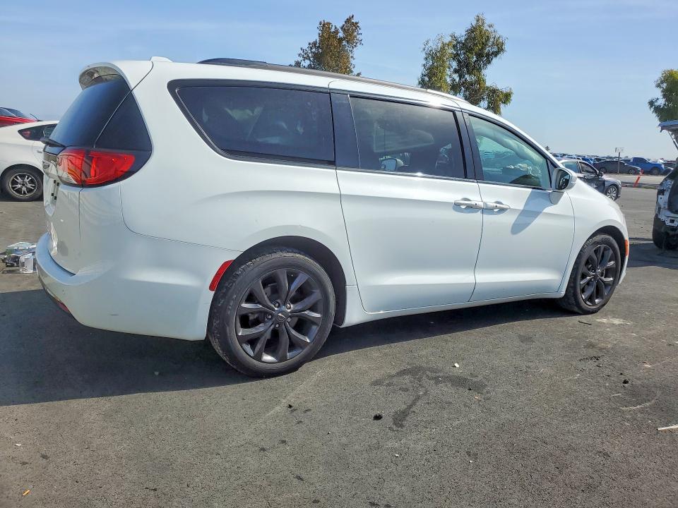 Продаж на аукціоні авто 2020 Chrysler Pacifica, vin: 2C4RC1FG7LR192858, номер лоту: 51968676
