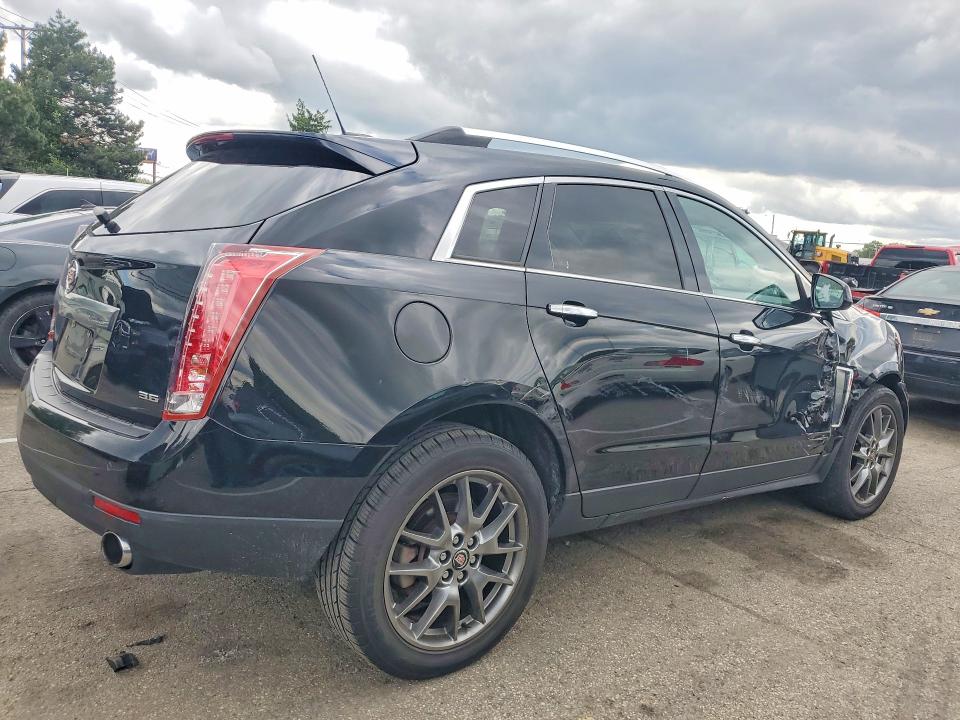 51876826 :رقم المزاد ، 3GYFNDE32GS565210 vin ، 2016 Cadillac Srx مزاد بيع