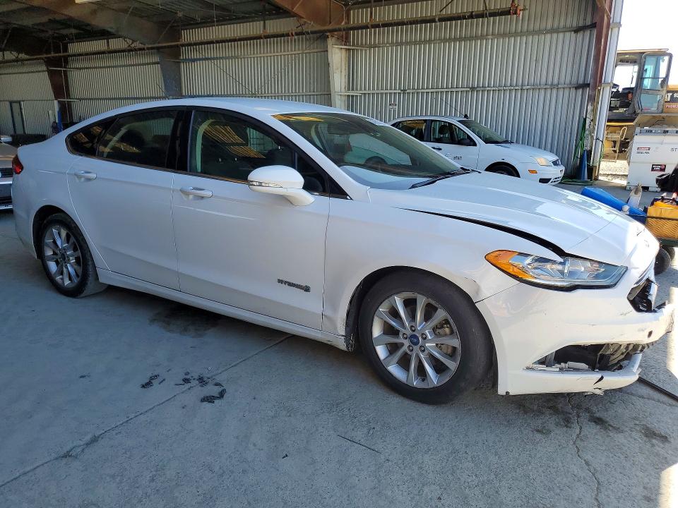 Продаж на аукціоні авто 2017 Ford Fusion, vin: 3FA6P0LU4HR319133, номер лоту: 53051786