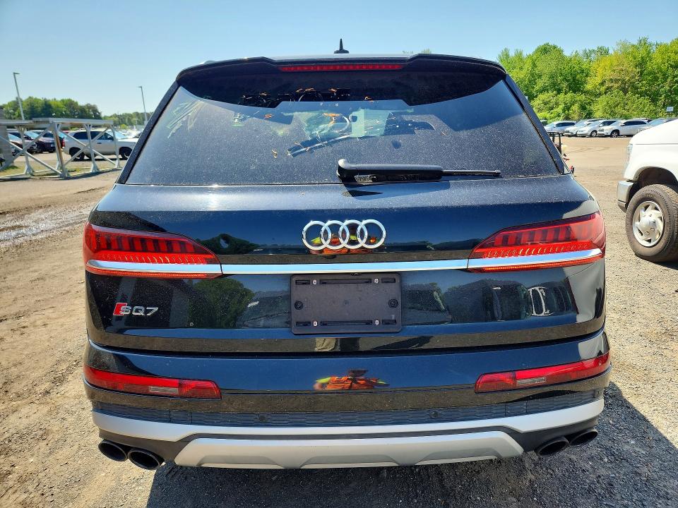 54133306 :رقم المزاد ، WA1VWBF79ND001047 vin ، 2022 Audi Sq7 مزاد بيع