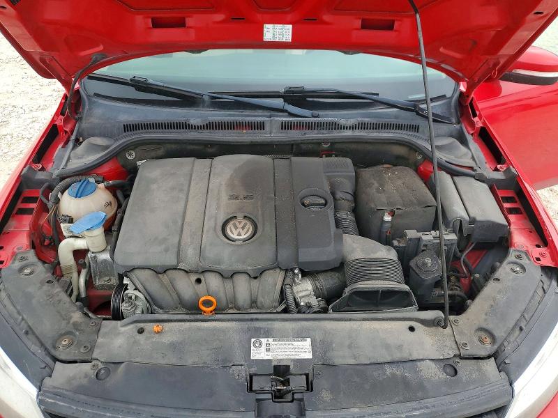 54256176 :رقم المزاد ، 3VWDX7AJ1BM061111 vin ، 2011 Volkswagen Jetta مزاد بيع