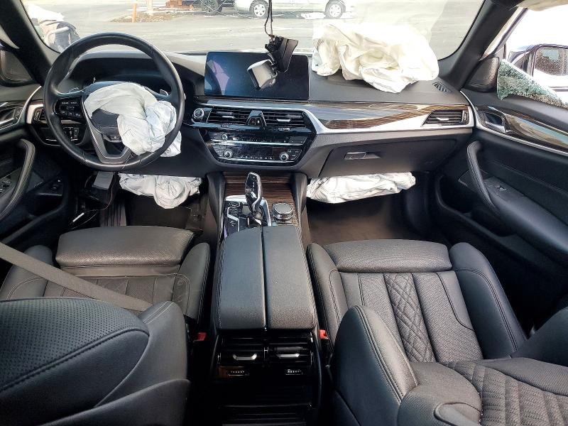 55166746 :رقم المزاد ، WBA33AG01PCL69696 vin ، 2023 Bmw 530xe مزاد بيع