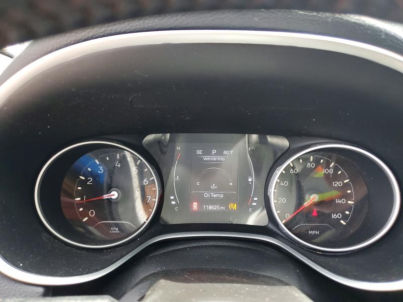54731586 :رقم المزاد ، 3C4NJCBBXJT339386 vin ، 2018 Jeep Compass مزاد بيع