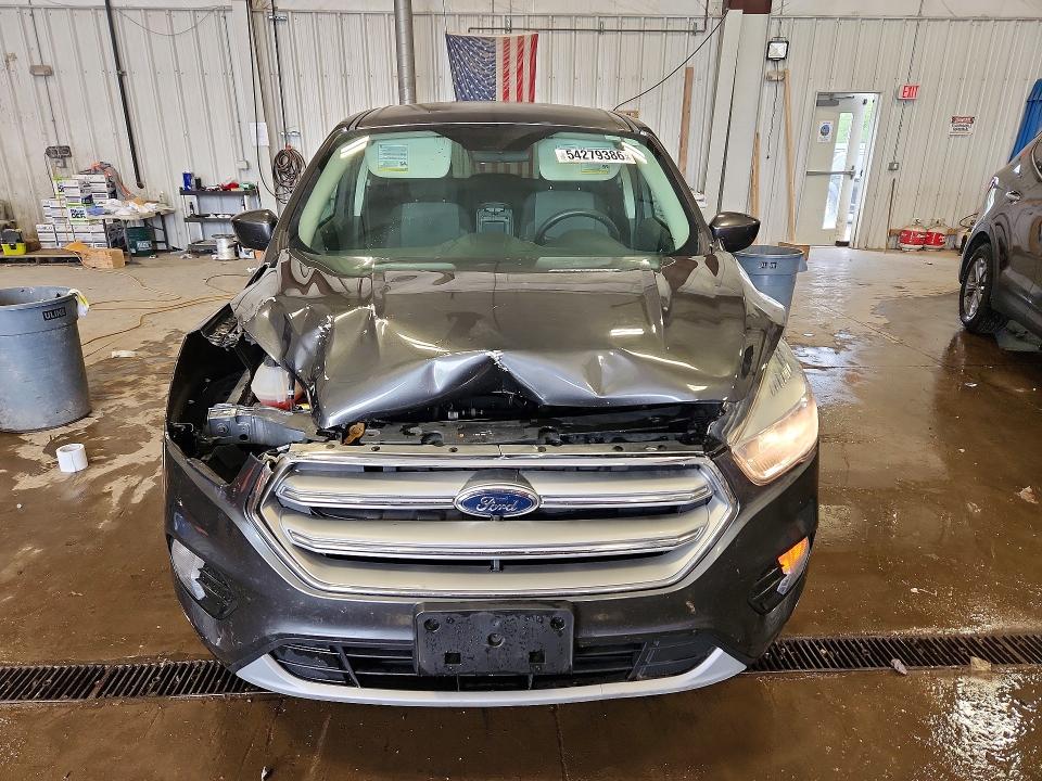Продажа на аукционе авто 2017 Ford Escape, vin: 1FMCU9GD7HUE24502, номер лота: 54279386