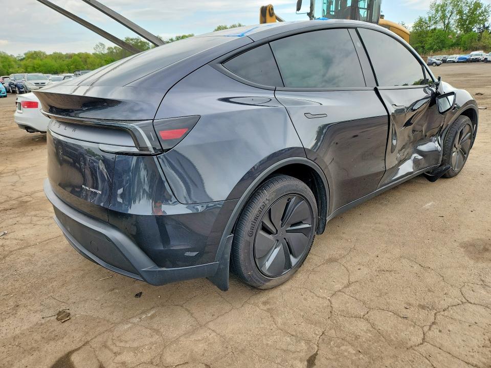 53384406 :رقم المزاد ، 7SAYGDEEXTF530687 vin ، 2026 Tesla Model Y مزاد بيع