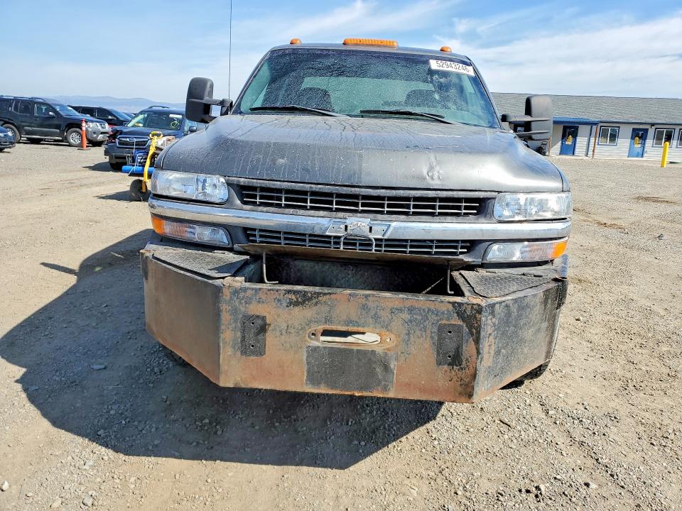 2002 Chevrolet Silverado მანქანა იყიდება აუქციონზე, vin: 1GCJK33U32F216732, აუქციონის ნომერი: 52943246