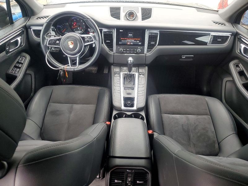 55406766 :رقم المزاد ، WP1AA2A56HLB08039 vin ، 2017 Porsche Macan مزاد بيع