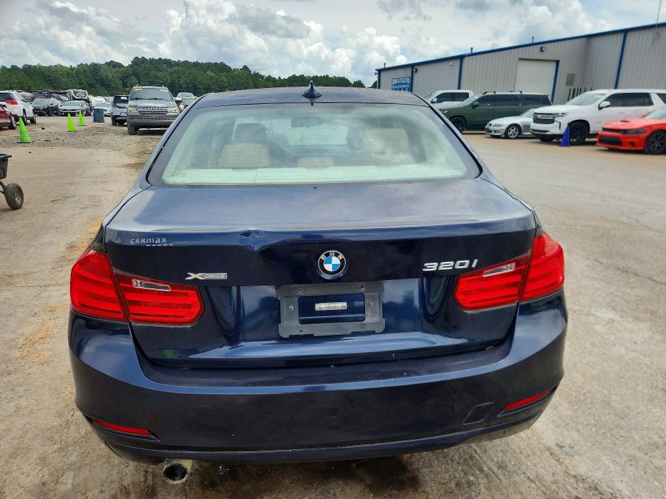 54400166 :رقم المزاد ، WBA3C3G53ENS70936 vin ، 2014 Bmw 320 مزاد بيع