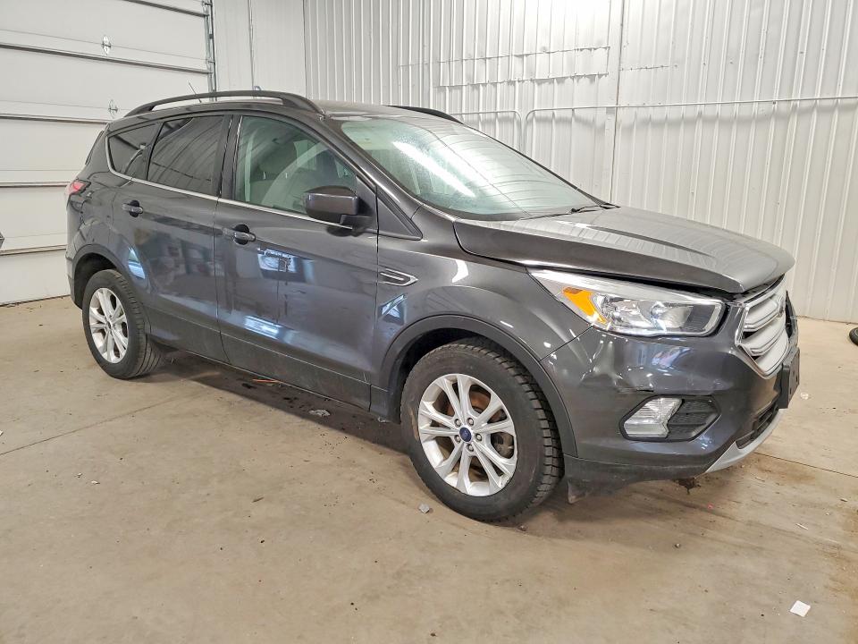 2018 Ford Escape მანქანა იყიდება აუქციონზე, vin: 1FMCU0GD9JUB76254, აუქციონის ნომერი: 51864426