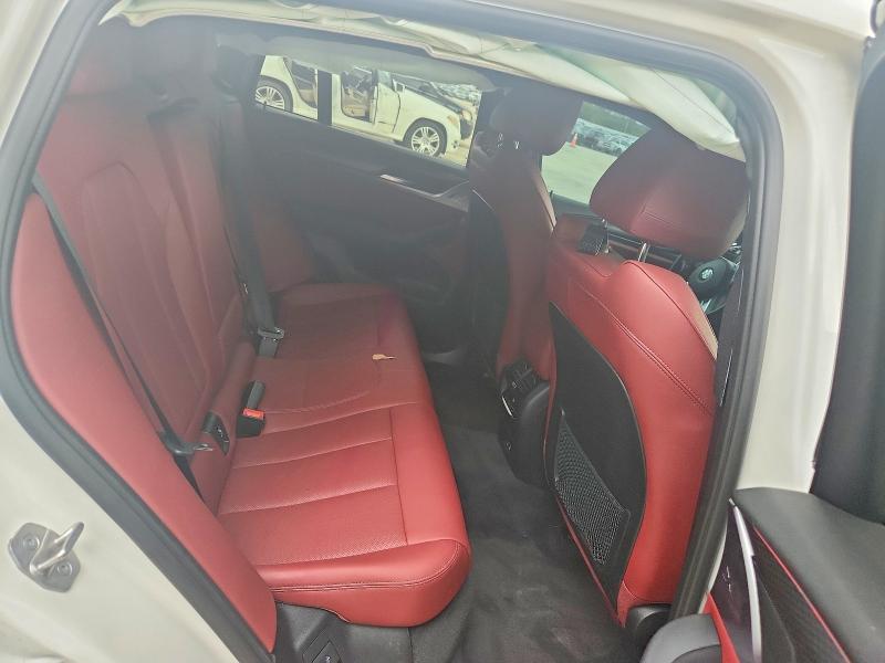 55208706 :رقم المزاد ، 5UX33DT00N9K27116 vin ، 2022 Bmw X4 مزاد بيع
