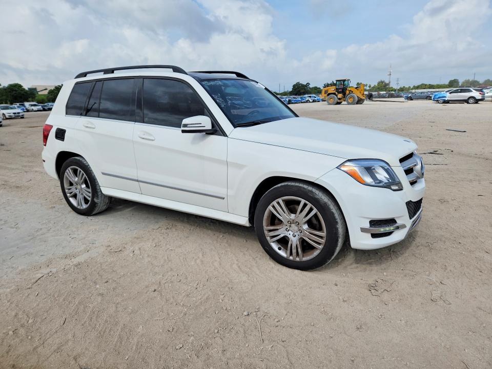 Продажа на аукционе авто 2015 Mercedes-benz Glk, vin: WDCGG5HB8FG438286, номер лота: 55412816