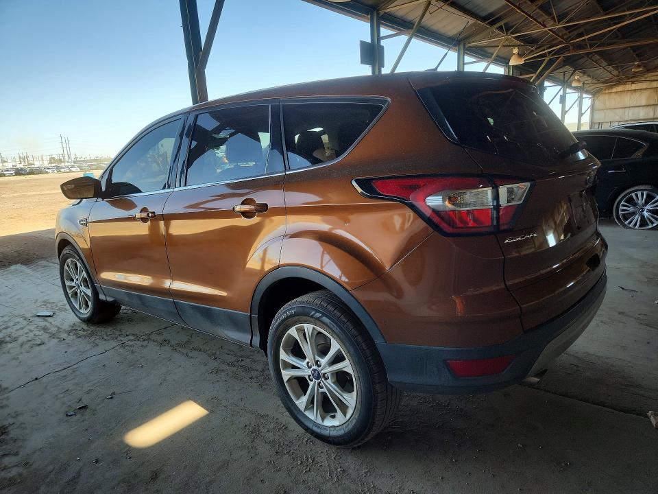 55094796 :رقم المزاد ، 1FMCU9GDXHUD91933 vin ، 2017 Ford Escape مزاد بيع