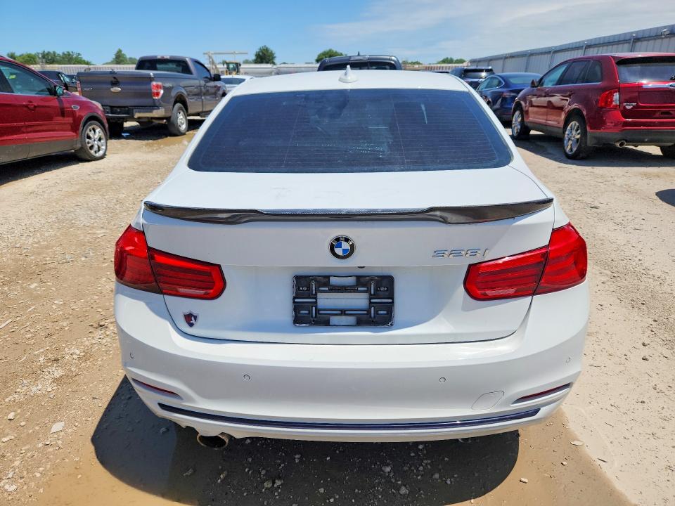 2016 Bmw 328 მანქანა იყიდება აუქციონზე, vin: WBA8E9G57GNU28846, აუქციონის ნომერი: 53512386