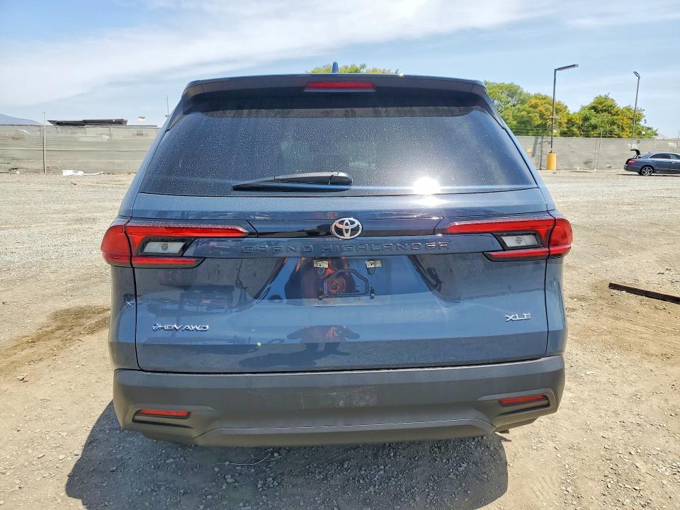 2026 Toyota Grand Highlander Hybrid მანქანა იყიდება აუქციონზე, vin: 5TDACAB56TS072011, აუქციონის ნომერი: 54162686