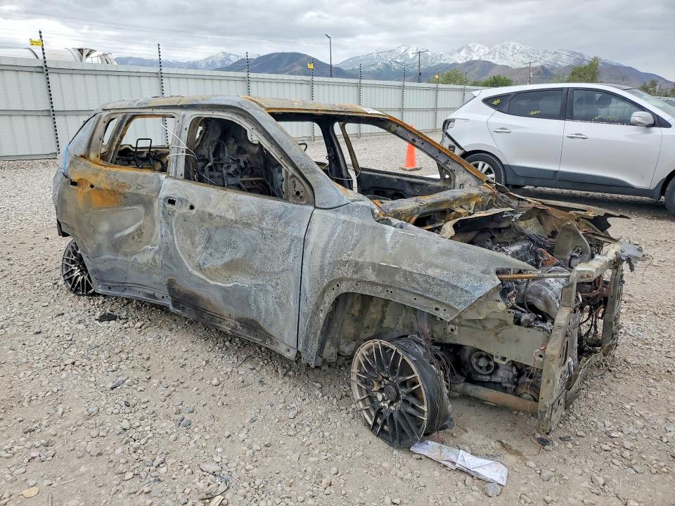 2018 Jeep Compass მანქანა იყიდება აუქციონზე, vin: 3C4NJDAB4JT151129, აუქციონის ნომერი: 54136776
