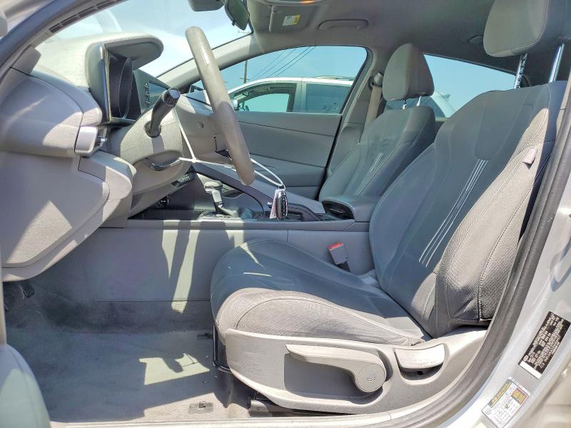 53563756 :رقم المزاد ، 5NPLM4AG5NH064517 vin ، 2022 Hyundai Elantra مزاد بيع