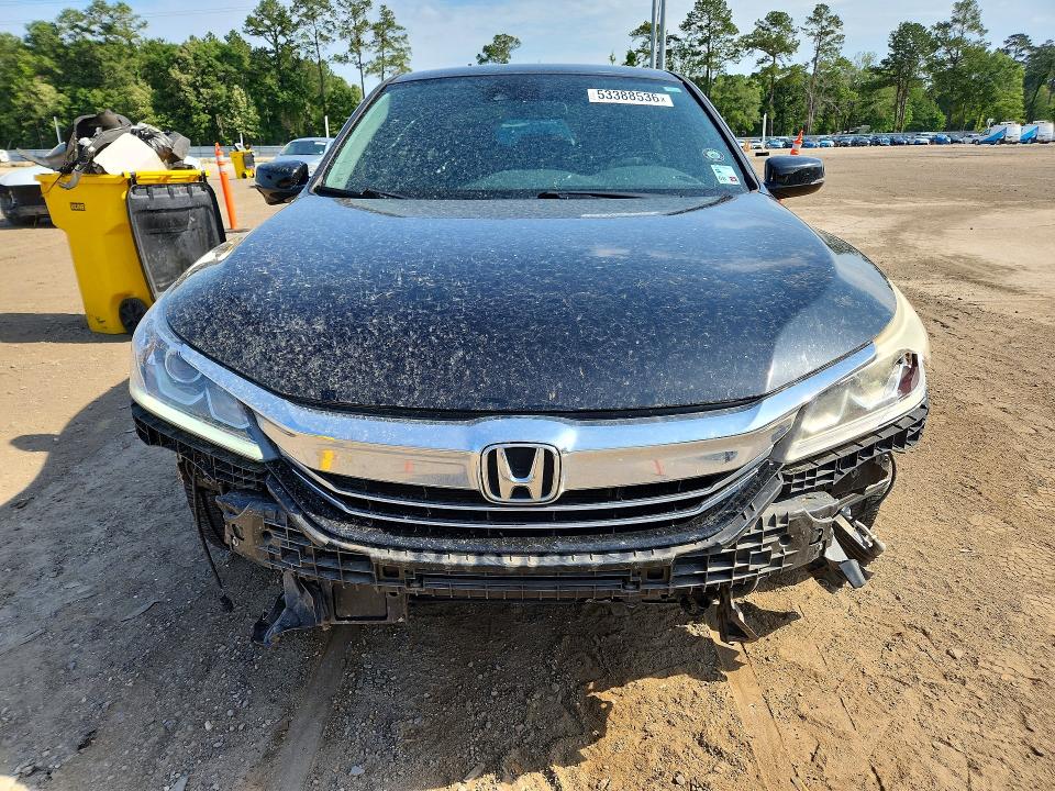 Продажа на аукционе авто 2017 Honda Accord, vin: JHMCR6F30HC001049, номер лота: 53388536