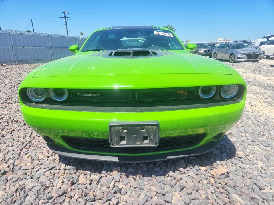 53108946 :رقم المزاد ، 2C3CDZBT3HH601136 vin ، 2017 Dodge Challenger مزاد بيع