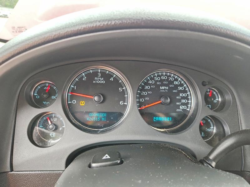 2008 Chevrolet Suburban მანქანა იყიდება აუქციონზე, vin: 3GNFK16318G202713, აუქციონის ნომერი: 52866216