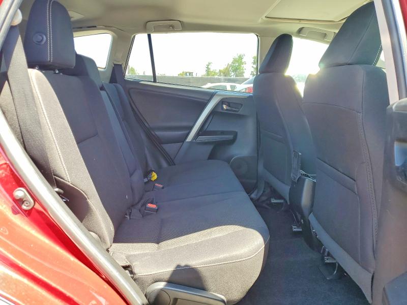 52188526 :رقم المزاد ، 2T3WFREVXJW468879 vin ، 2018 Toyota Rav4 مزاد بيع